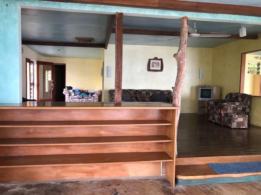 Limericks By The Sea Savusavu Exterior foto